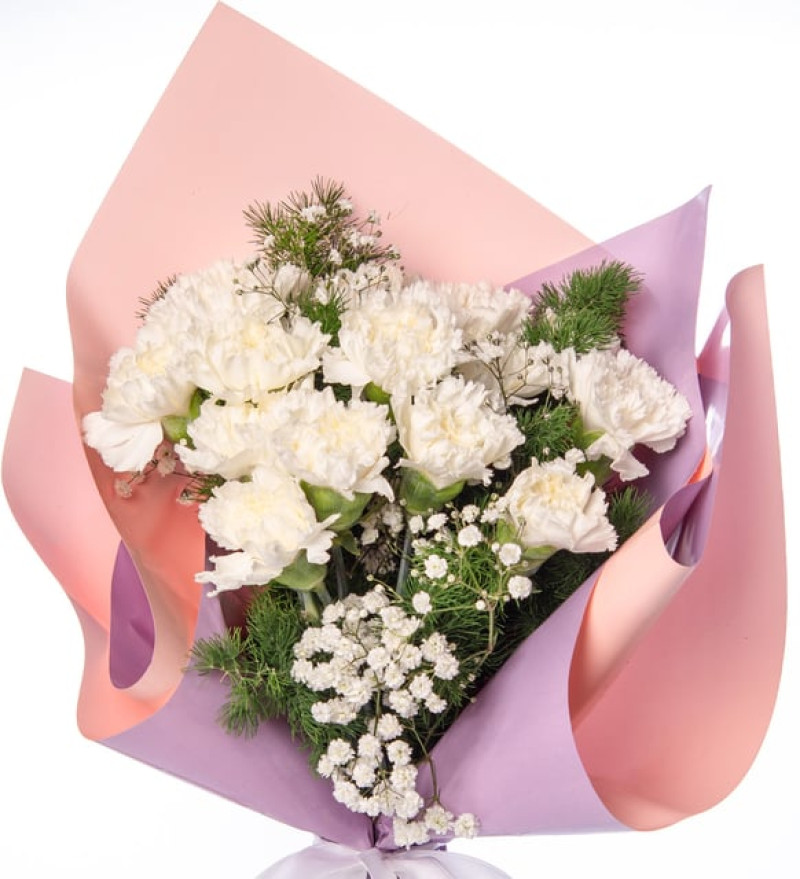 Lila Pembe Bukette Beyaz Karanfiller